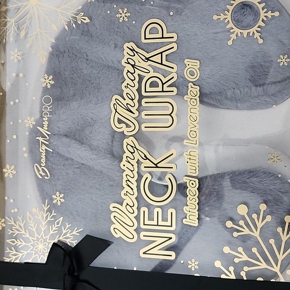 Beauty Muse Pro Warming Therapy Neck Wrap Infused with Lavender Oil - Picture 2 of 3